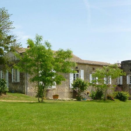 Bed and Breakfast Ancien Haras De La Tour Lamothe-Landerron Экстерьер фото
