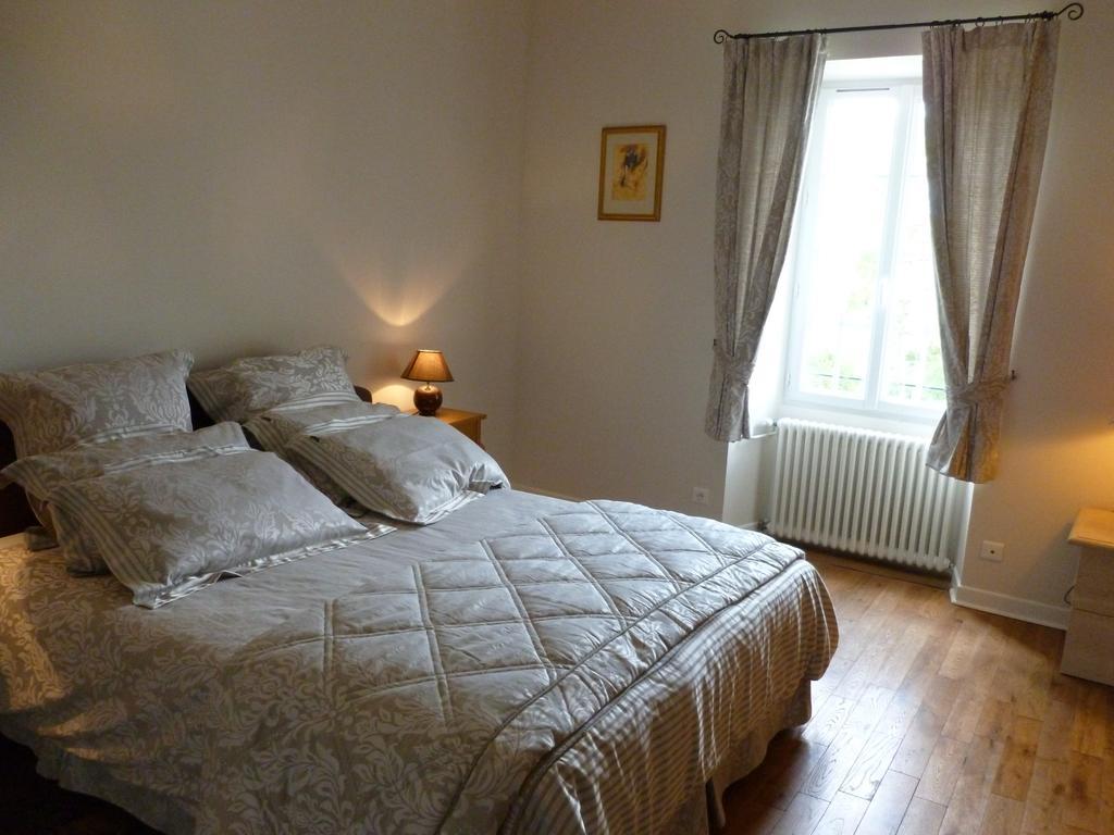 Bed and Breakfast Ancien Haras De La Tour Lamothe-Landerron Экстерьер фото