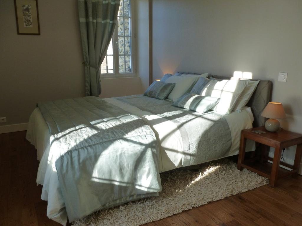 Bed and Breakfast Ancien Haras De La Tour Lamothe-Landerron Экстерьер фото