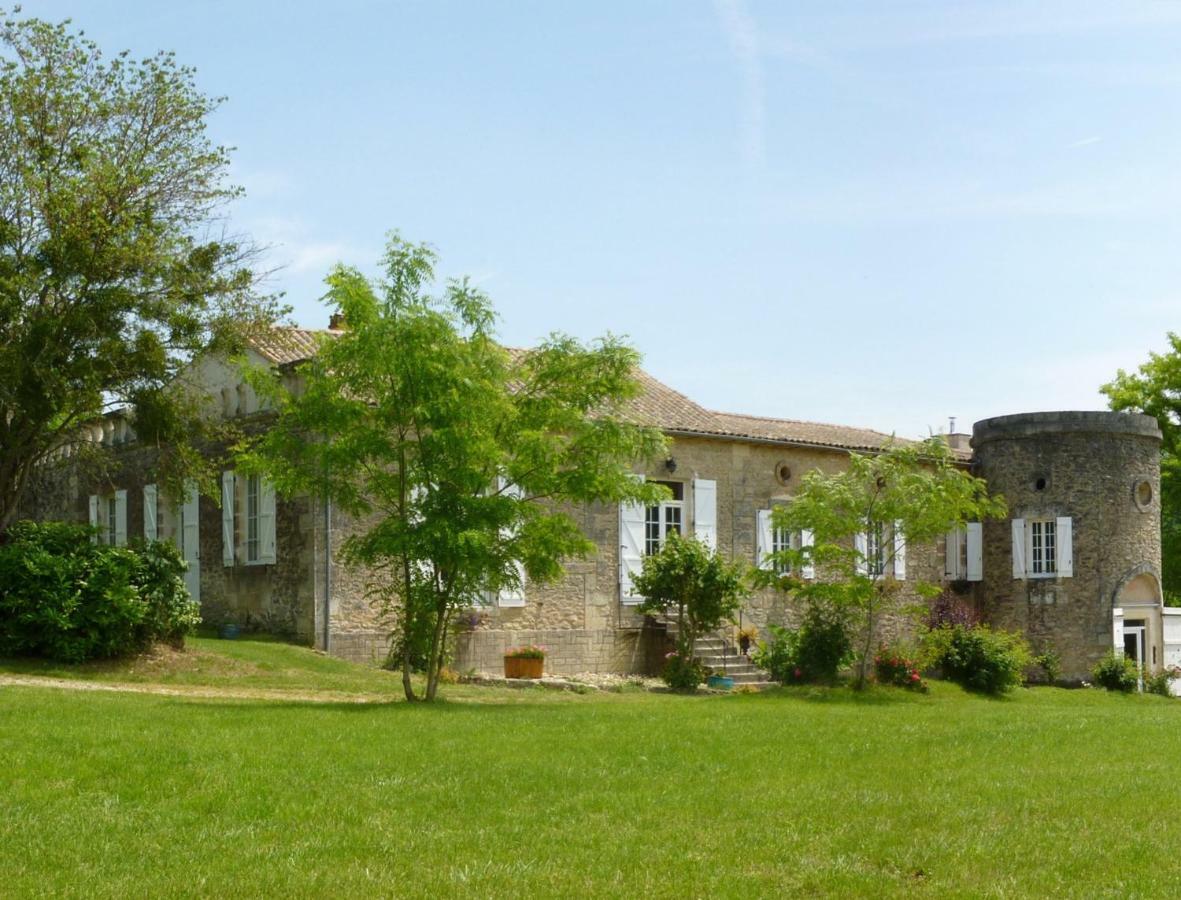 Bed and Breakfast Ancien Haras De La Tour Lamothe-Landerron Экстерьер фото